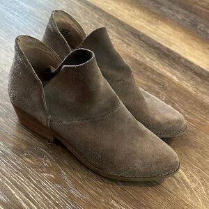 Lucky Brand Women's Size 9 Suede Ankle Boots Tan